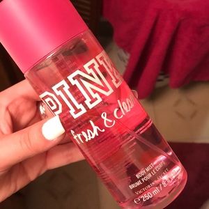 PINK Fresh & Clean Body Mist